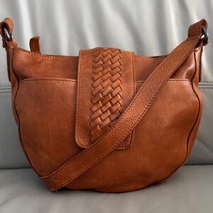 Vilenca Holland Brown Leather Crossbody Bag Woven